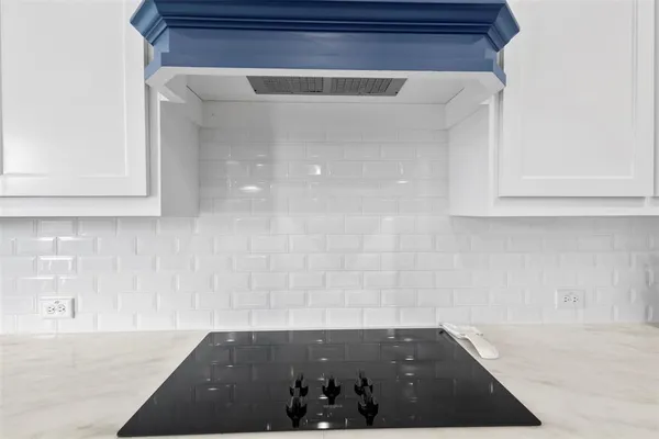 $519,500 | 806 Summer Grove Drive, Midlothian, TX 76065