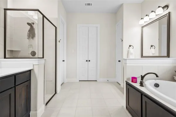 $519,500 | 806 Summer Grove Drive, Midlothian, TX 76065