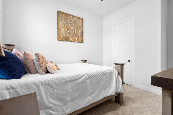 $519,500 | 806 Summer Grove Drive, Midlothian, TX 76065