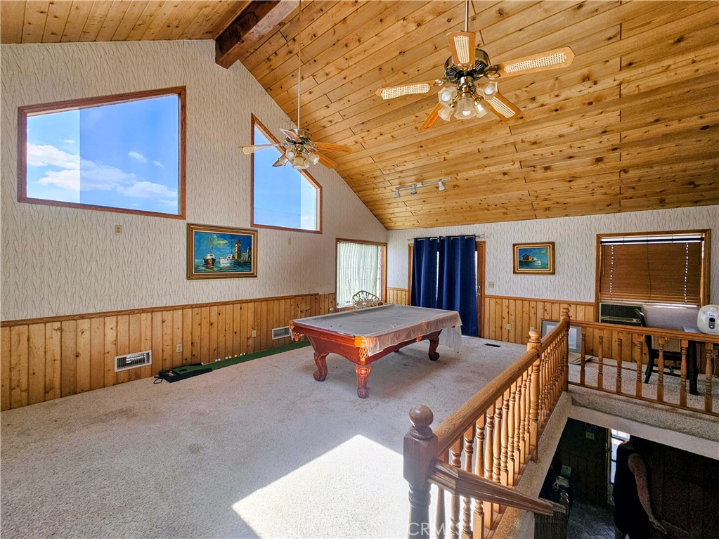 2831 Cygnet Road Pinon Hills, CA 92372 - Photo 20 of 32 Upstairs game room
