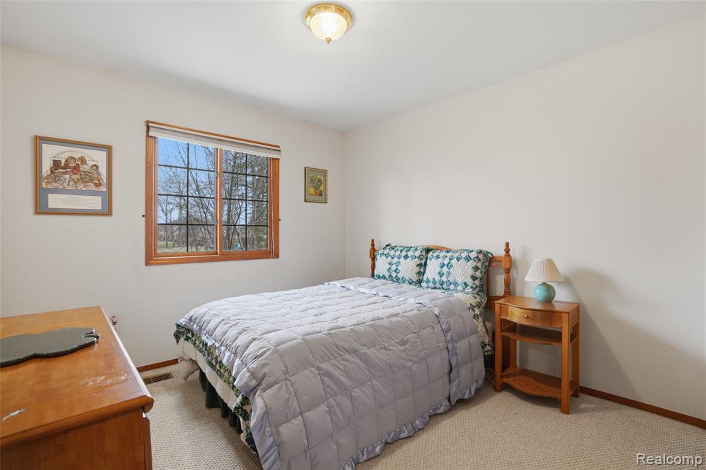1669 Snowden Circle Rochester Hills, MI 48306 - Photo 26 of 32