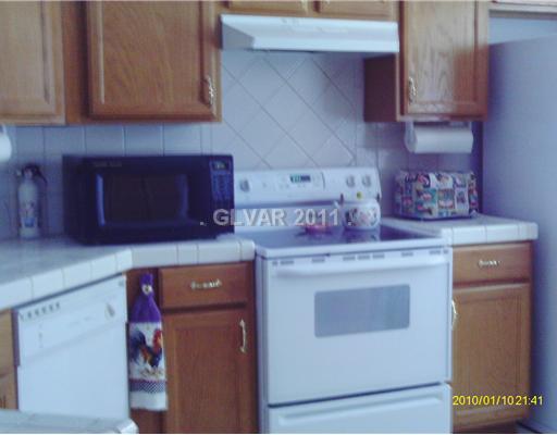 1681 South Blagg Road Pahrump, NV 89048 - Photo 3 of 18 Kitchen.