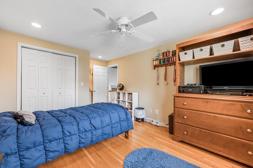 72 Norwich Road Brockton, MA 02302 - Photo 13 of 27