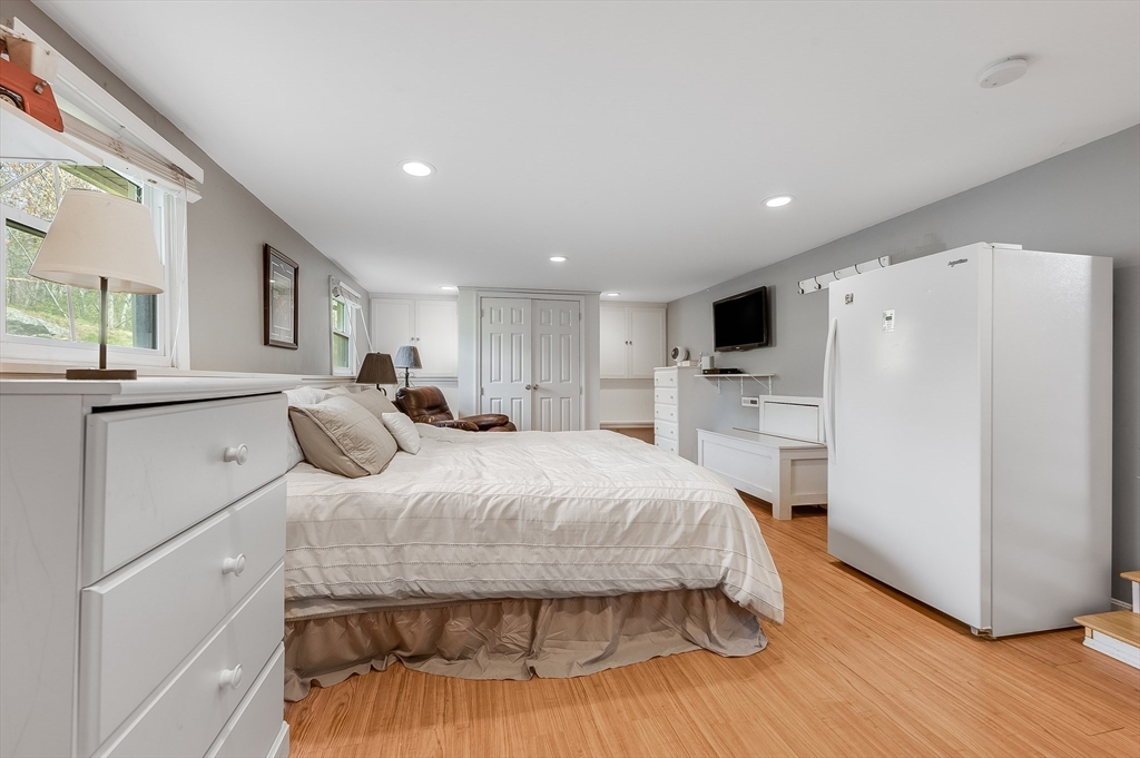 72 Norwich Road Brockton, MA 02302 - Photo 19 of 27
