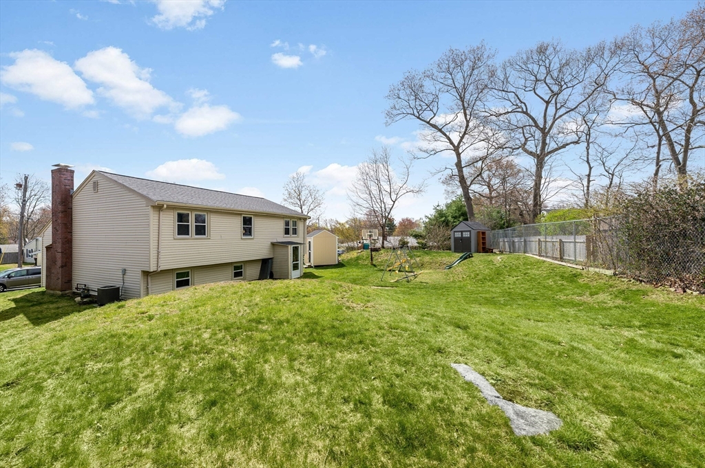 72 Norwich Road Brockton, MA 02302 - Photo 24 of 27