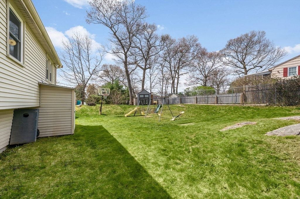 72 Norwich Road Brockton, MA 02302 - Photo 25 of 27