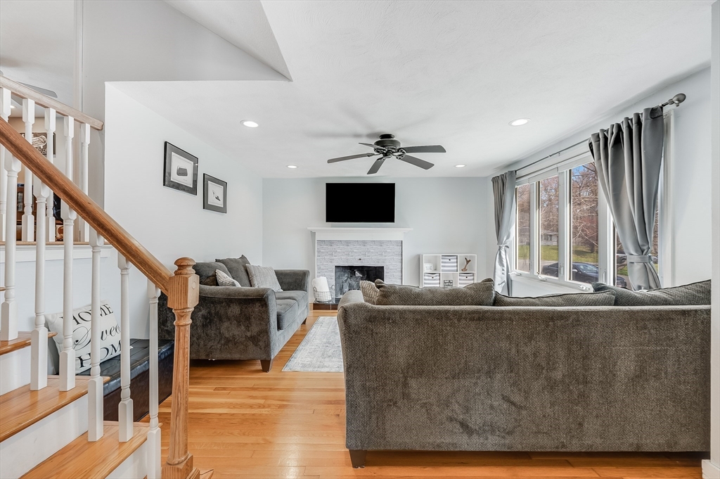 72 Norwich Road Brockton, MA 02302 - Photo 9 of 27