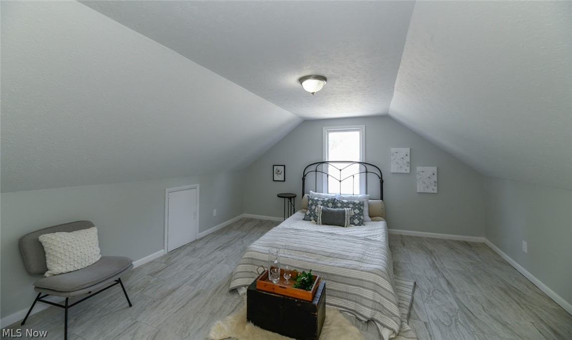 932 Cambridge Road Cleveland Heights, OH 44121 - Photo 18 of 35