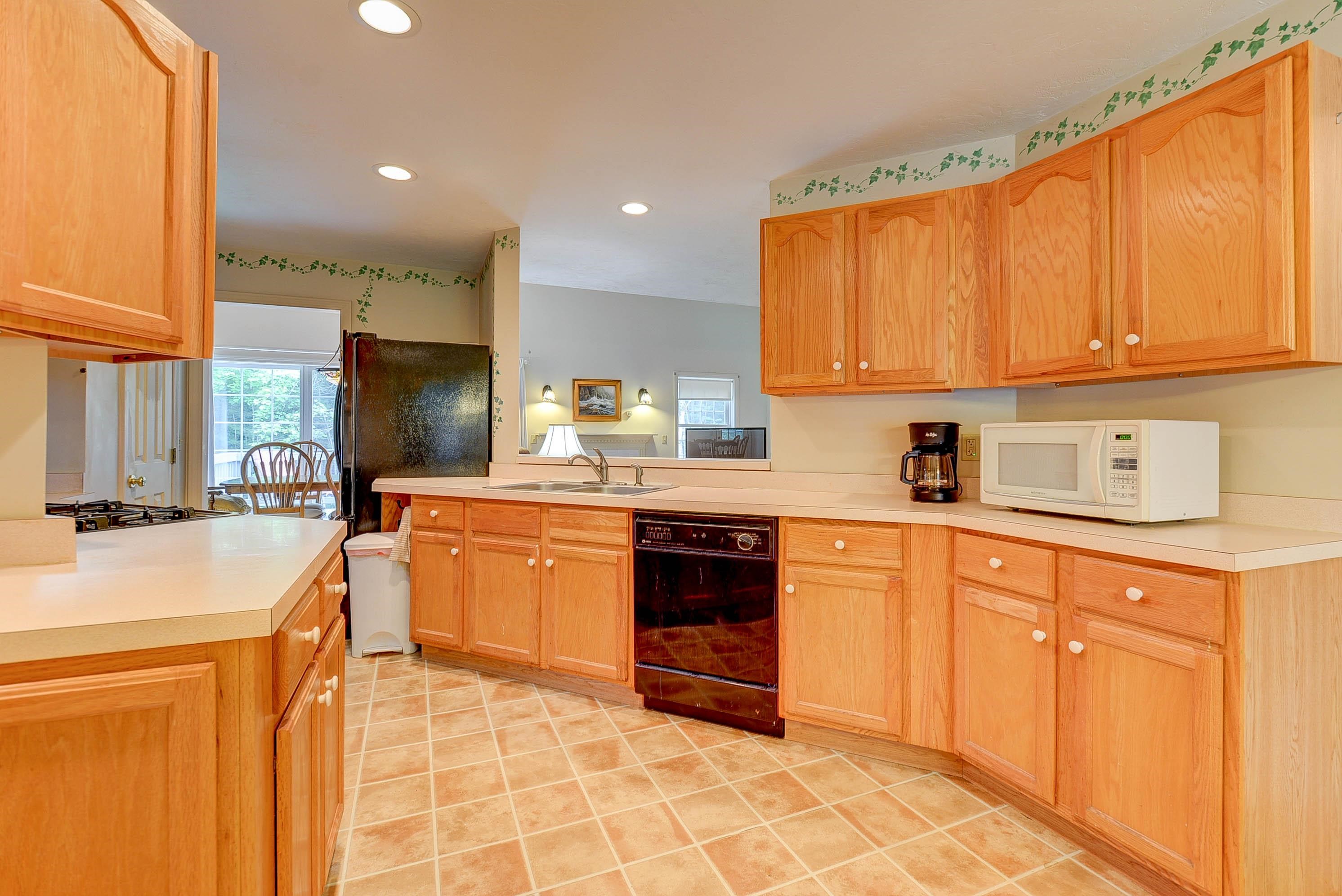 407 Dandiview Road Conway, NH 03860 - Photo 11 of 49
