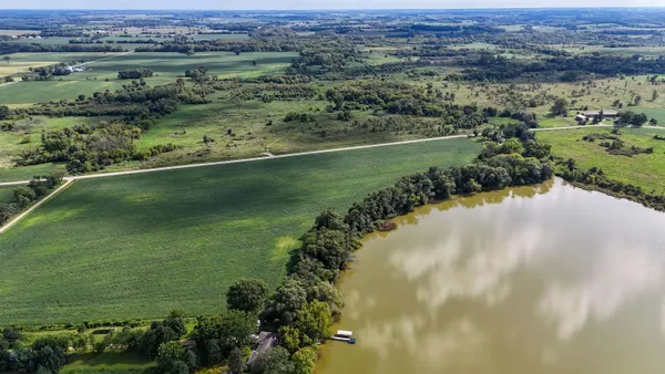 $1,500,000 | 30-ac Old Stone, Brooklyn, WI 53521