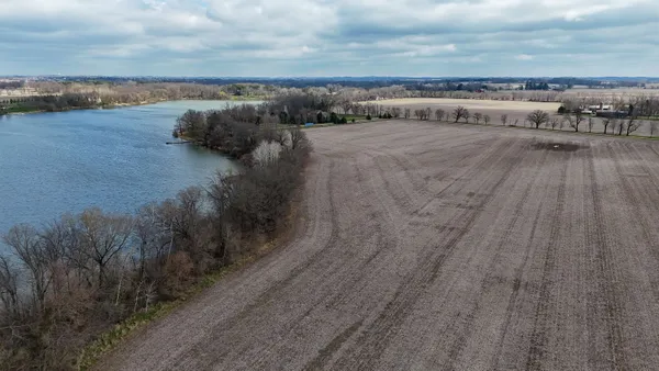 $1,500,000 | 30-ac Old Stone, Brooklyn, WI 53521