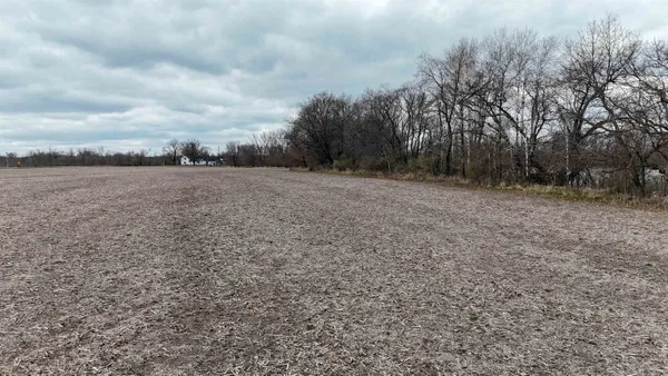 $1,500,000 | 30-ac Old Stone, Brooklyn, WI 53521