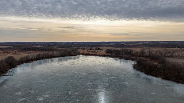 $1,500,000 | 30-ac Old Stone, Brooklyn, WI 53521