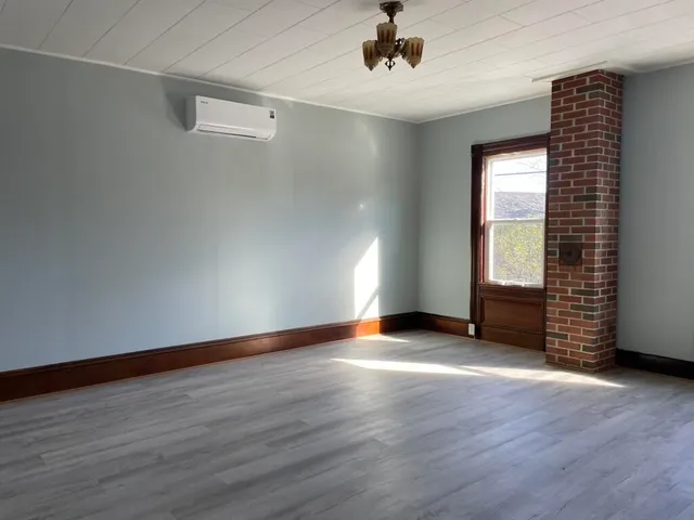 $299,000 | 5 Harbor Road, Friendship, ME 04547