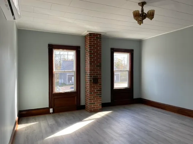 $299,000 | 5 Harbor Road, Friendship, ME 04547