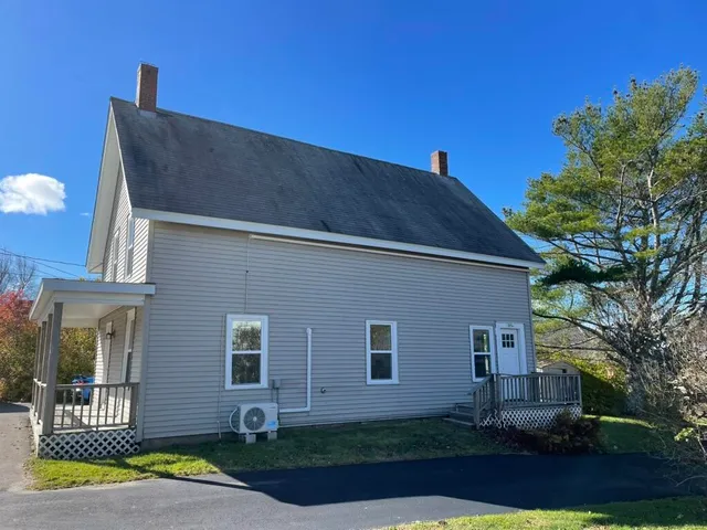 $299,000 | 5 Harbor Road, Friendship, ME 04547