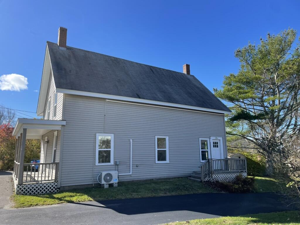 5 Harbor Road Friendship, ME 04547 - Photo 4 of 22 7F0F904F-5FB3-4CF6-B98D-148C78EE88EF_1_1