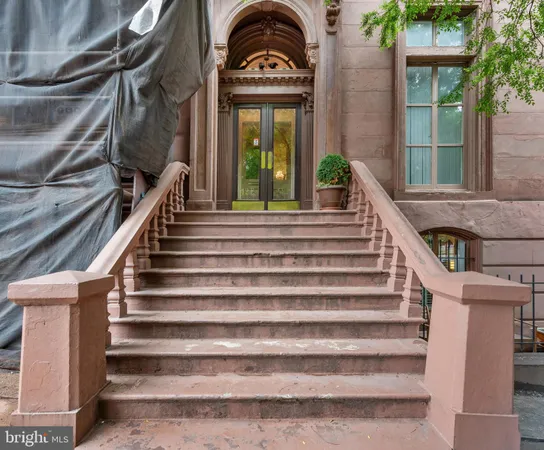 $320,000 | 12 East Mt Vernon Place, Unit 102, Baltimore, MD 21202
