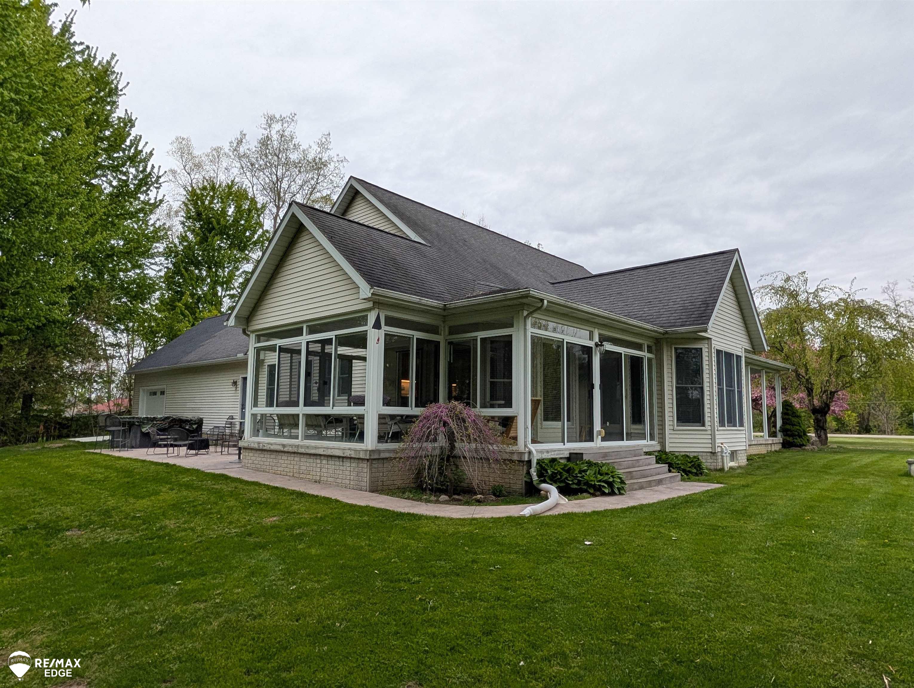 1245 West Vienna Road Clio, MI 48420 - Photo 4 of 37