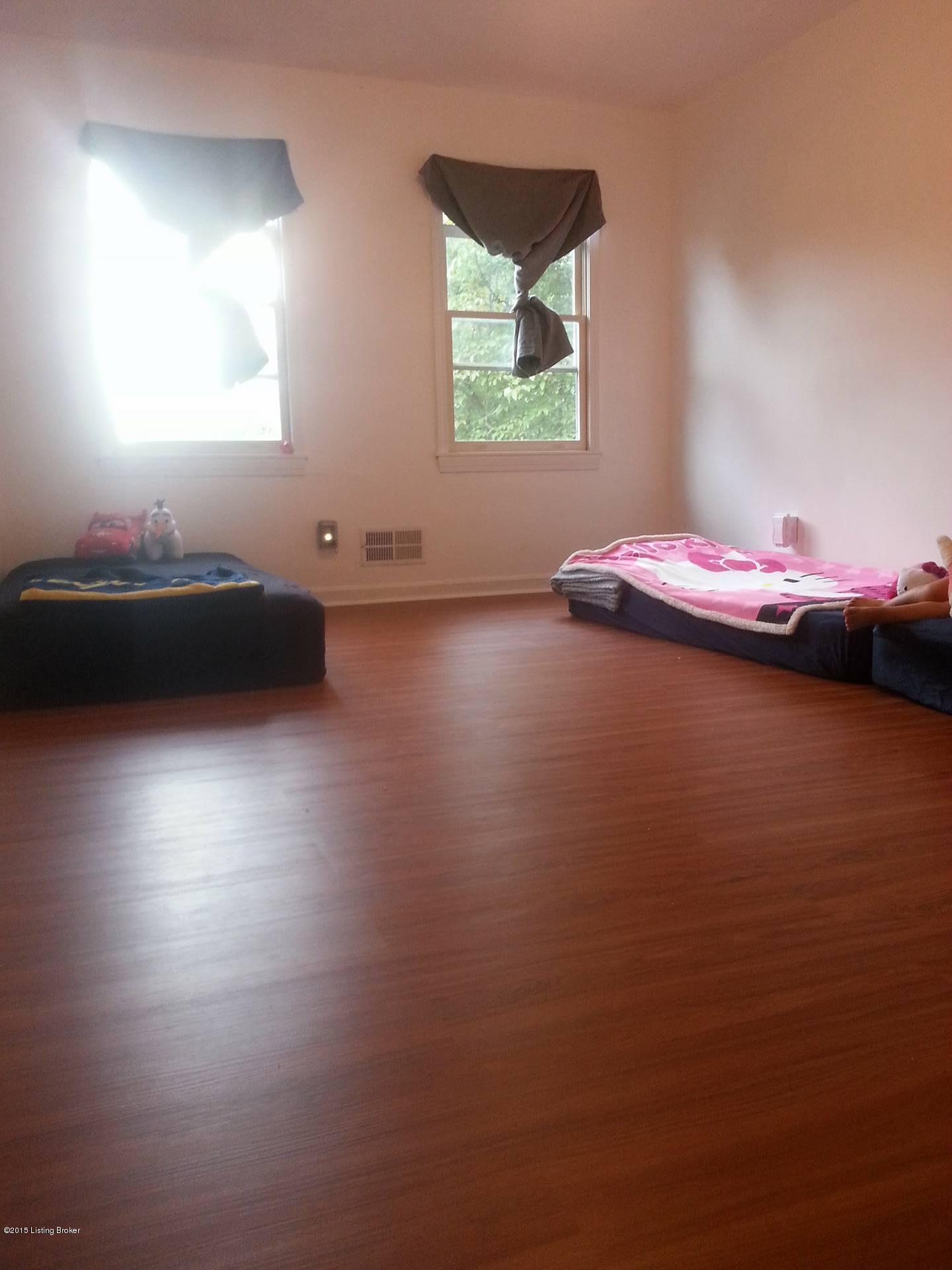 1905 Hunters Trace Road La Grange, KY 40031 - Photo 12 of 15 Very Large 1st Floor Master Bedroom.