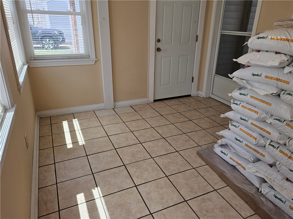 461 River Road Lincoln, RI 02865 - Photo 19 of 29