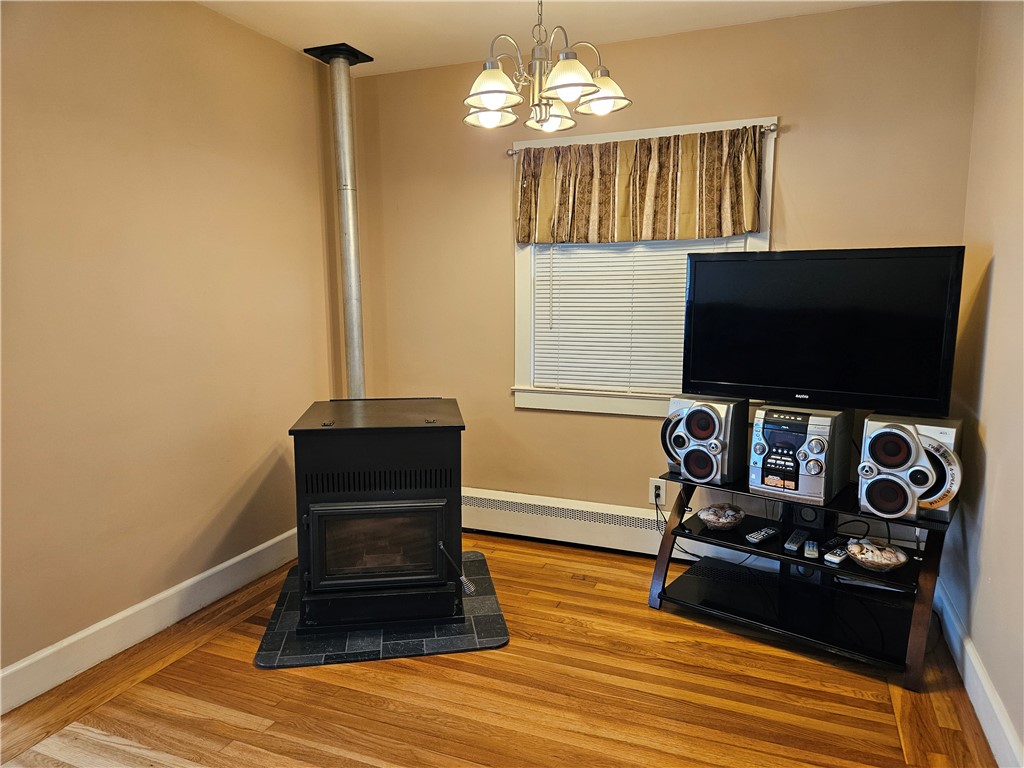 461 River Road Lincoln, RI 02865 - Photo 7 of 29
