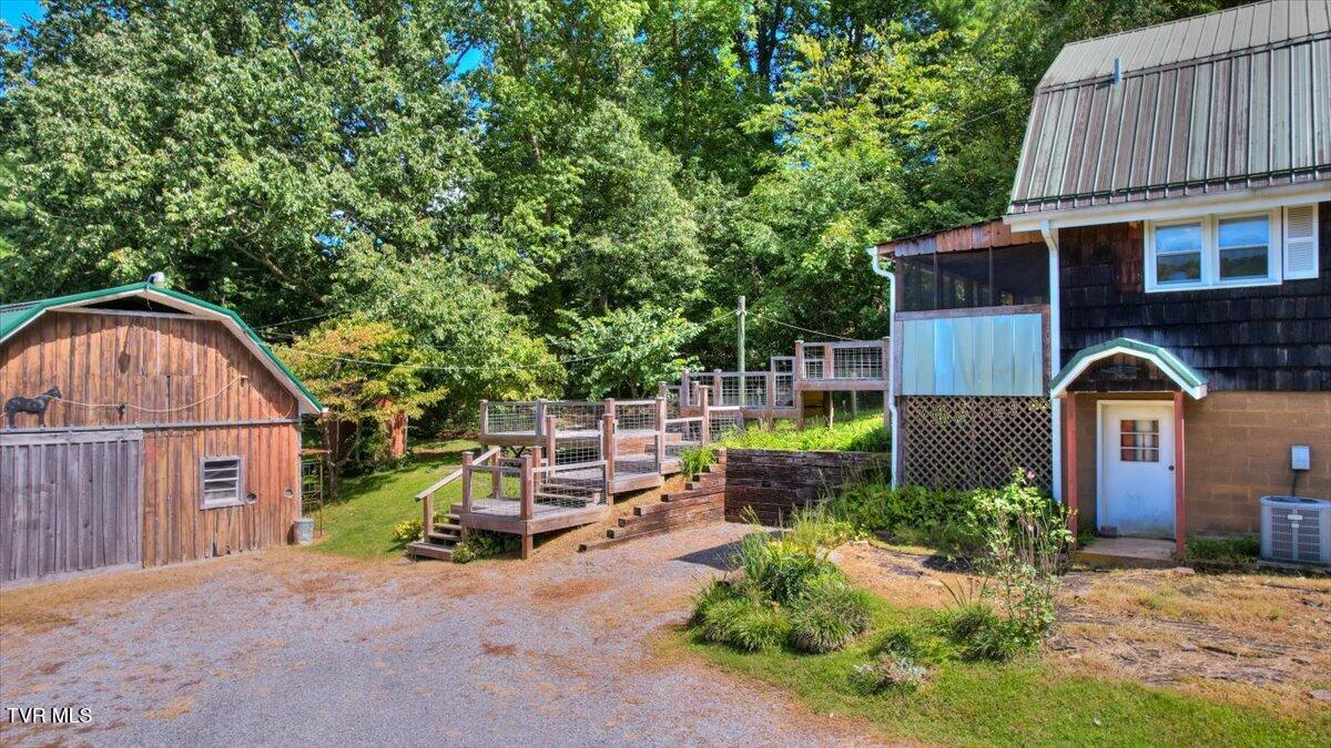 965 Old Gray Station Road Johnson City, TN 37615 - Photo 13 of 143 013-965_OldGrayStation-38
