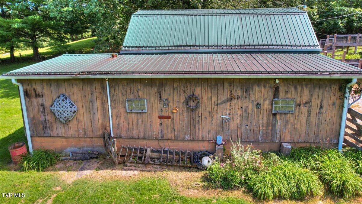 965 Old Gray Station Road Johnson City, TN 37615 - Photo 18 of 143 018-965_OldGrayStation-45