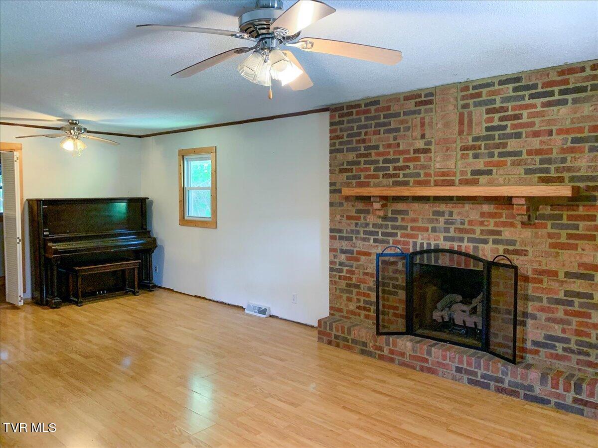 965 Old Gray Station Road Johnson City, TN 37615 - Photo 7 of 143 007-965_OldGrayStation-30