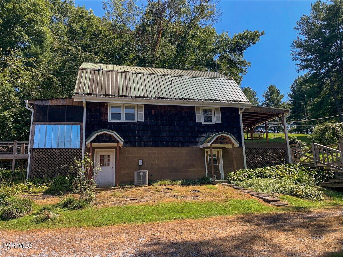 965 Old Gray Station Road Johnson City, TN 37615 - Photo 77 of 143 077-965_OldGrayStation-104