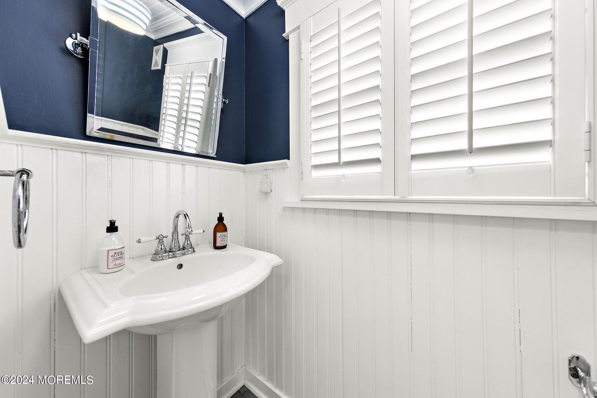 188 Hance Road Fair Haven, NJ 07704 - Photo 17 of 32 Powder Room