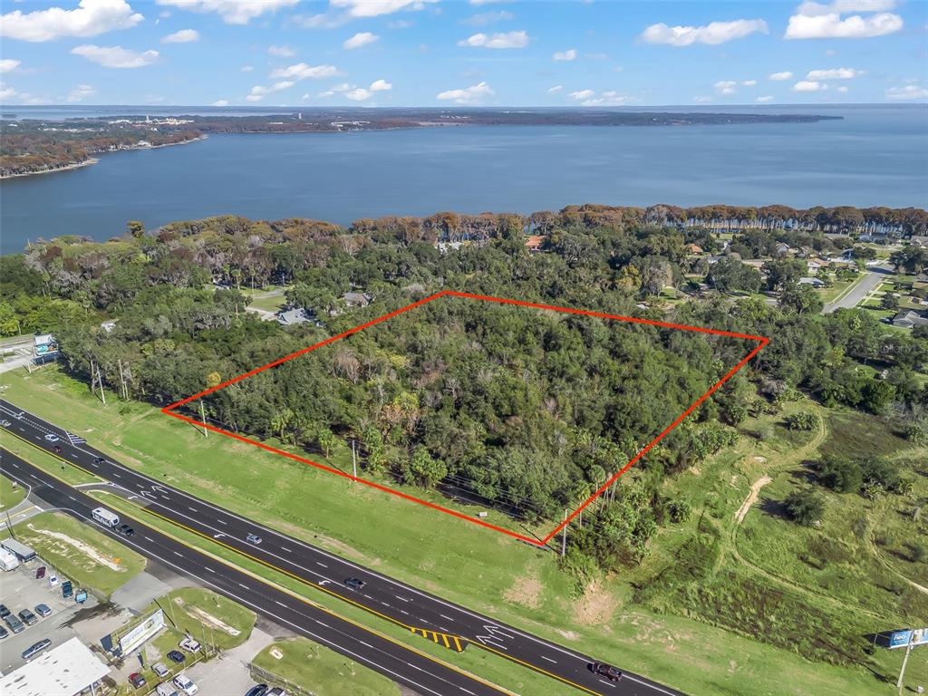 14th Street Leesburg, FL 34748 - Photo 14 of 26 a view of a city