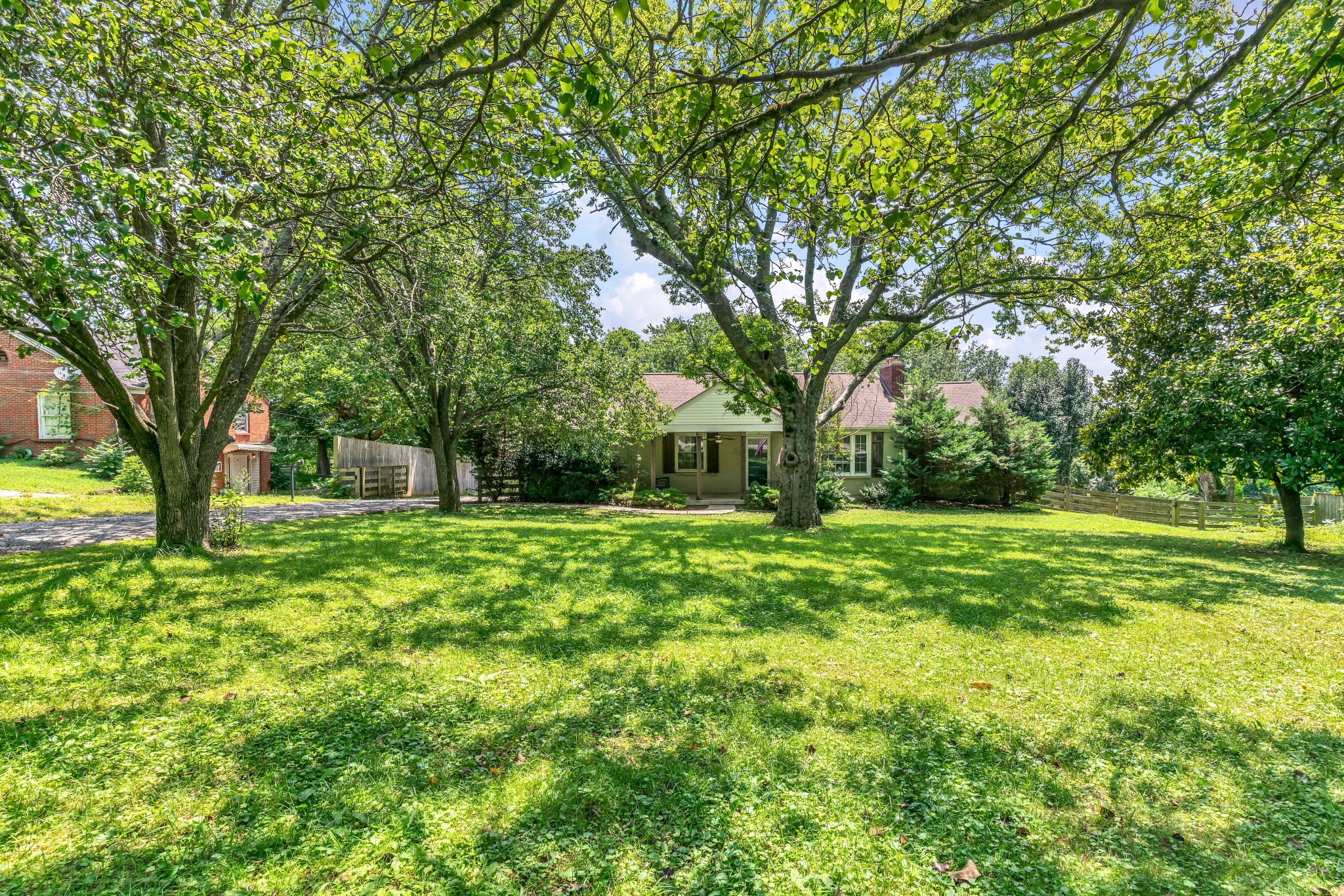 918 Dickerson Road Goodlettsville, TN 37072 - Photo 2 of 40