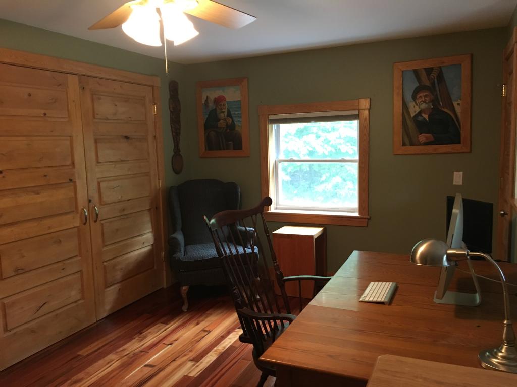 201 Peninsula Drive Eden, VT 05653 - Photo 14 of 28