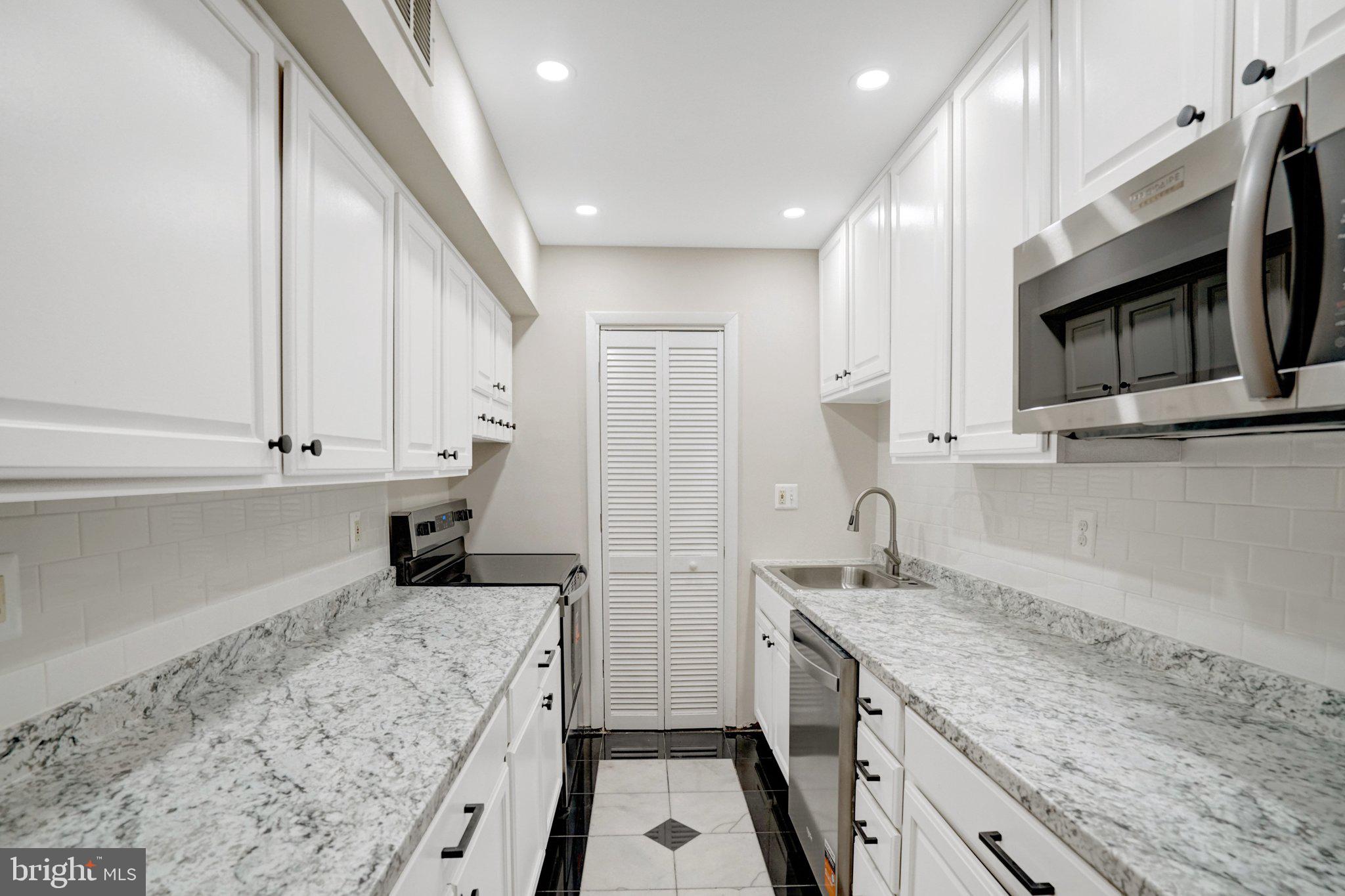 5901 Kingsford Road, Unit A Springfield, VA 22152 - Photo 3 of 22 Gallery Image 3
