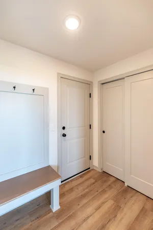 $779,000 | 5036 Airlake Draw, Woodbury, MN 55129