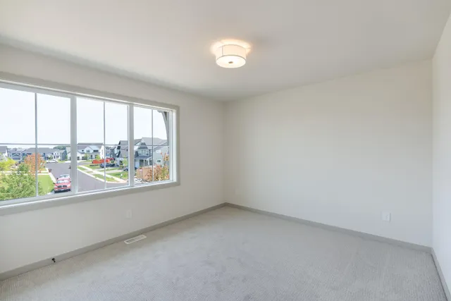 $789,000 | 5036 Airlake Draw, St. Paul, MN 55129