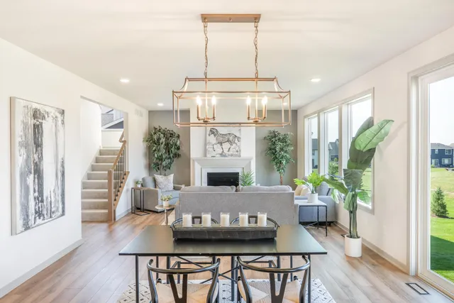 $789,000 | 5036 Airlake Draw, Woodbury, MN 55129