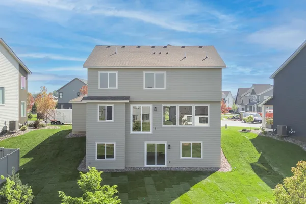 $779,000 | 5036 Airlake Draw, Woodbury, MN 55129