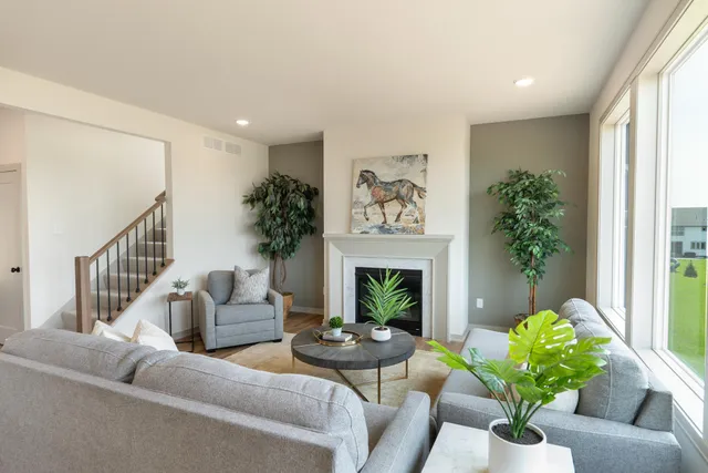 $789,000 | 5036 Airlake Draw, St. Paul, MN 55129