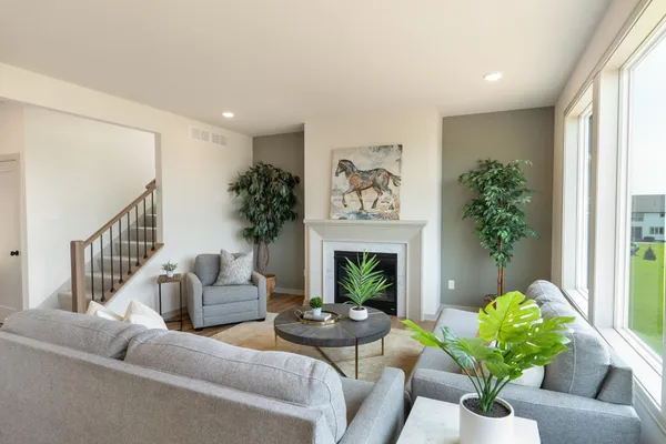 $779,000 | 5036 Airlake Draw, Woodbury, MN 55129