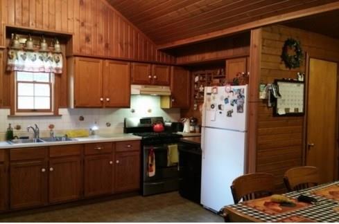 4414 Hollow Road New Castle, PA 16101 - Photo 5 of 25 Gallery Image 5