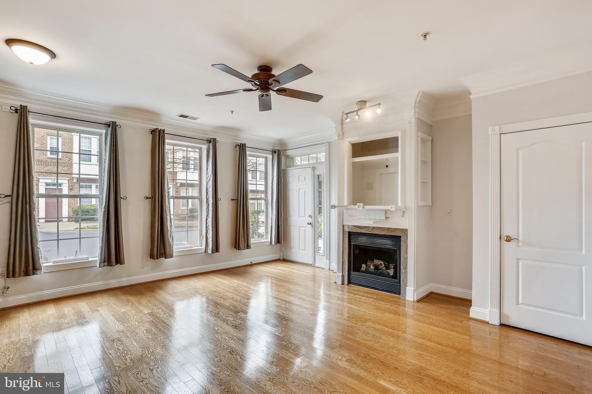 108 Bucksfield Road Gaithersburg, MD 20878 - Photo 5 of 29 Gallery Image 5
