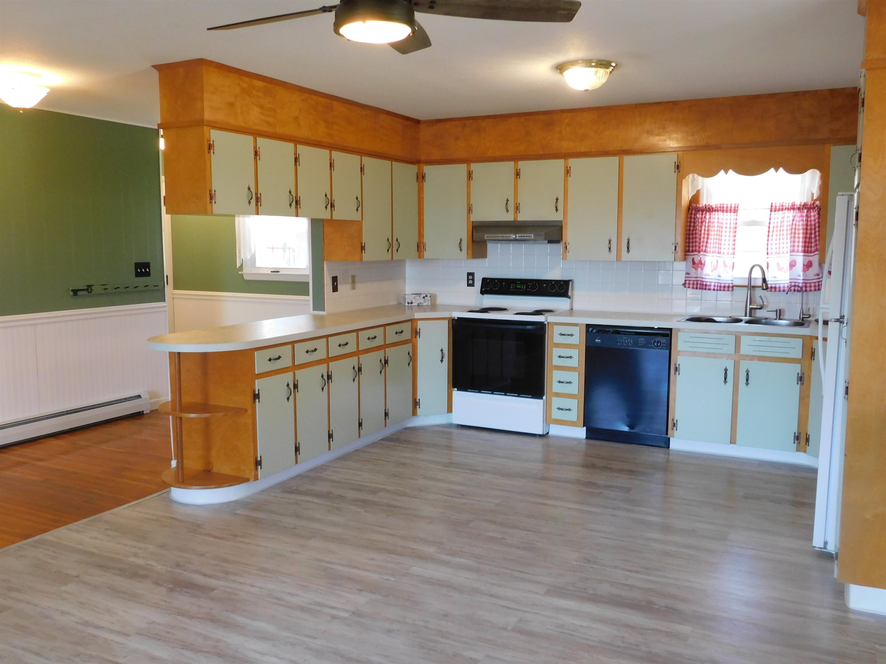 150 Barlow Road Springfield, VT 05156 - Photo 19 of 30