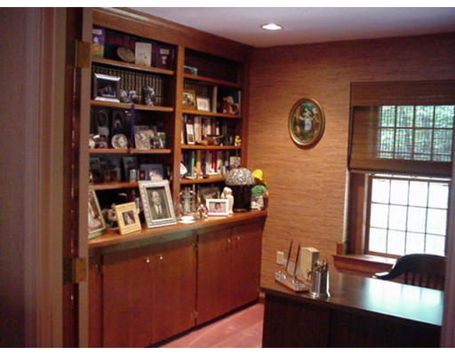 4 Nottingham Road Westborough, MA 01581 - Photo 15 of 17 Gallery Image 15