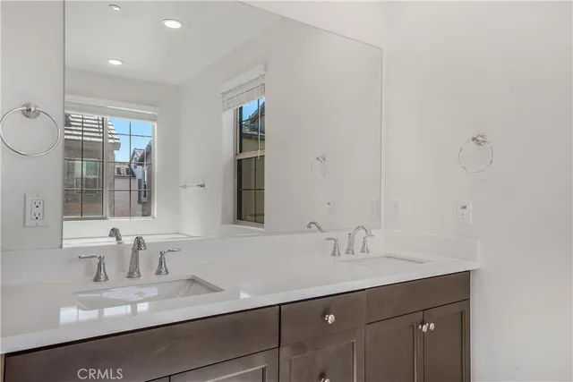 a view of livingroom with furniture and white walls