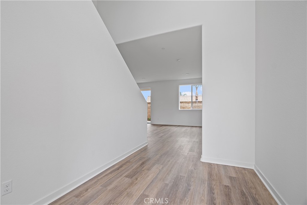 34241 William Way Yucaipa, CA 92399 - Photo 3 of 24