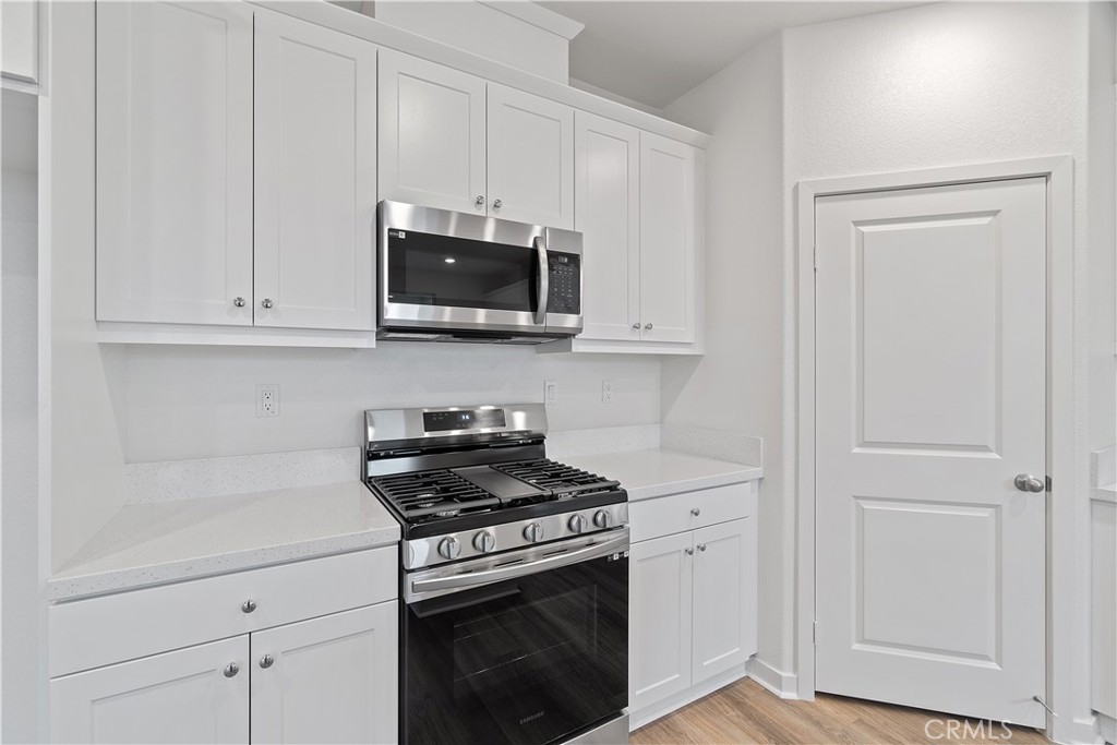 34241 William Way Yucaipa, CA 92399 - Photo 5 of 24