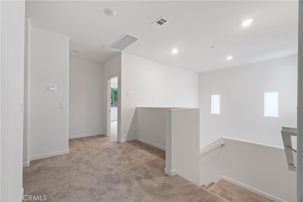 34241 William Way Yucaipa, CA 92399 - Photo 9 of 24