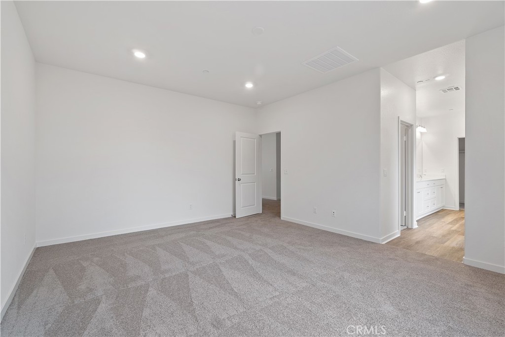 34241 William Way Yucaipa, CA 92399 - Photo 10 of 24